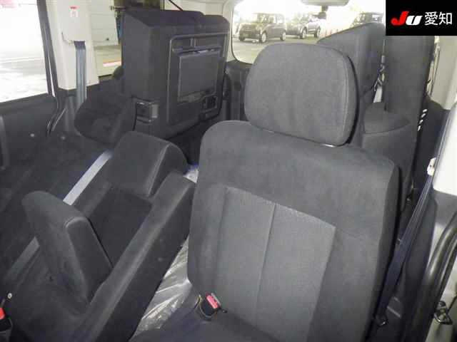 MITSUBISHI DELICA D5 2014