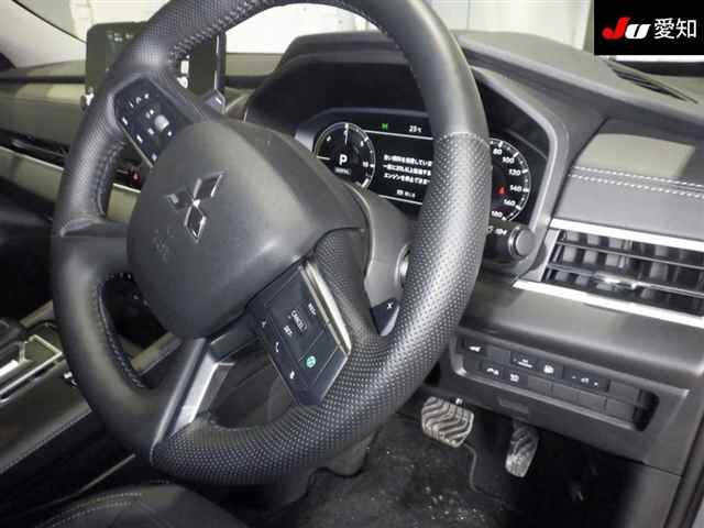 MITSUBISHI OUTLANDER PHEV 2024