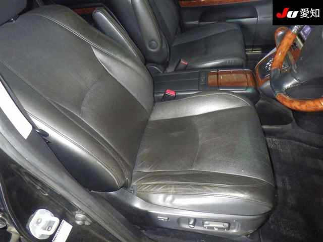 TOYOTA HARRIER 2011