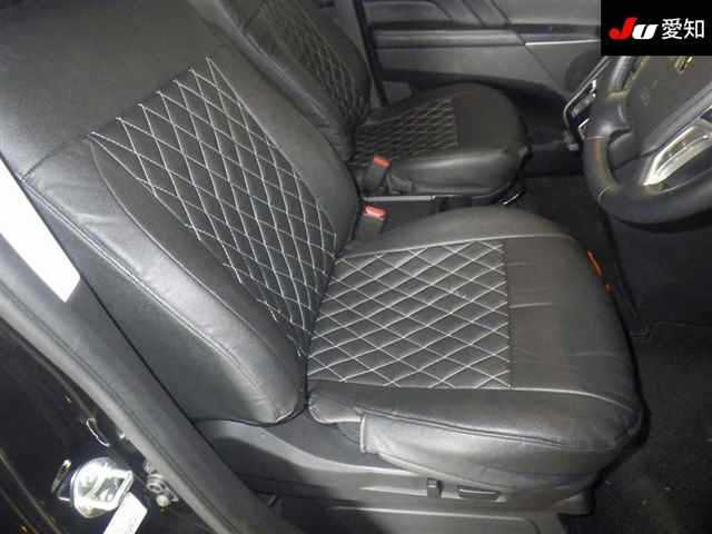 MITSUBISHI DELICA D5 2023