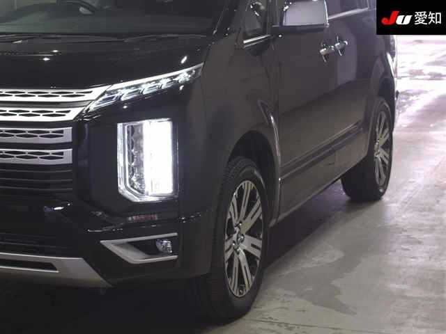 MITSUBISHI DELICA D5 2023