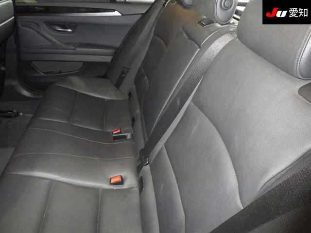 BMW 5 SERIES 2011