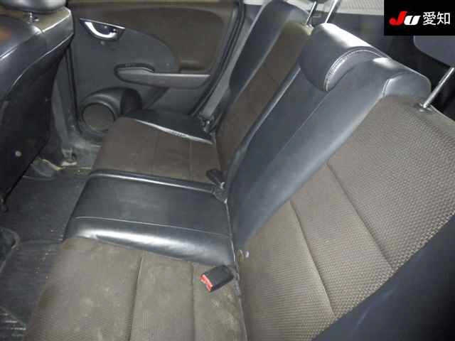 HONDA FIT SHUTTLE 2012