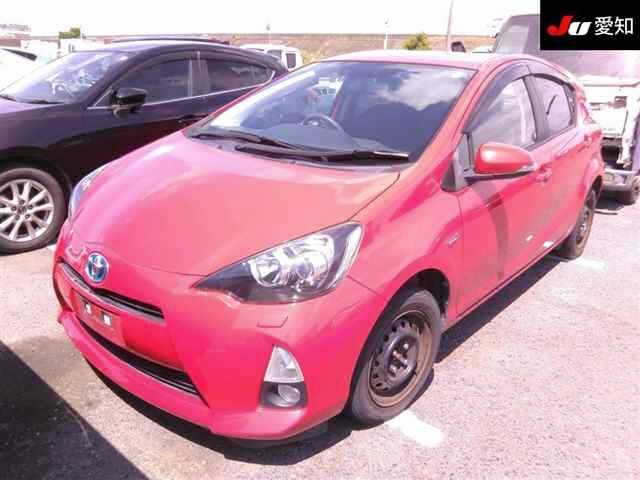 TOYOTA AQUA 2013