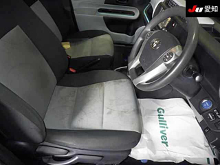 TOYOTA AQUA 2012