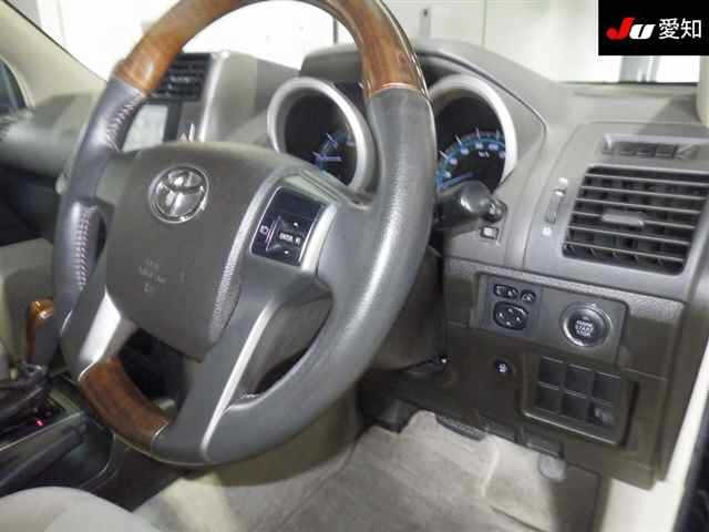 TOYOTA LAND CRUISER PRADO 2010