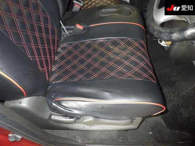 NISSAN CUBE 2010