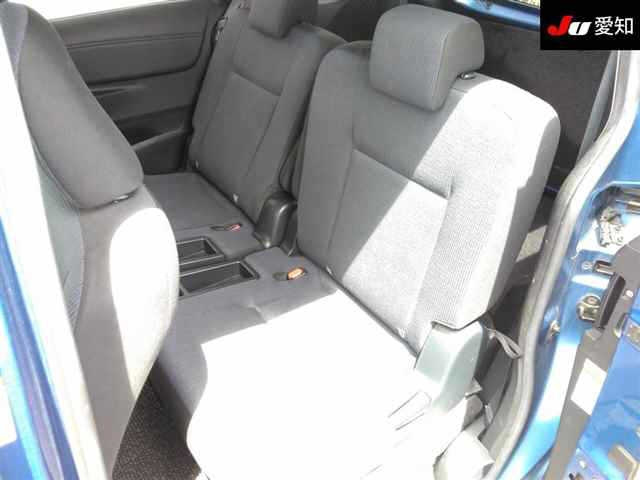 TOYOTA SIENTA 2015