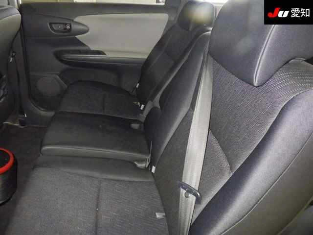TOYOTA WISH 2009