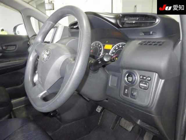 TOYOTA WISH 2009