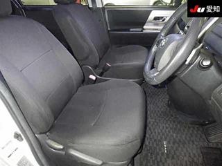 TOYOTA NOAH 2012