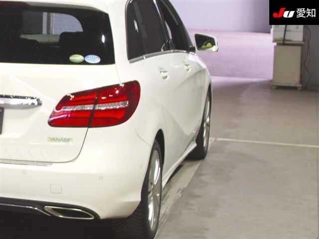 MERCEDES BENZ B CLASS 2018