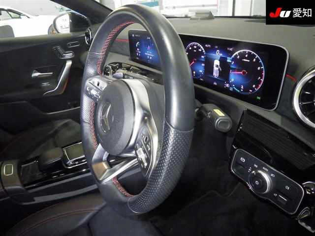 MERCEDES BENZ A CLASS 2019