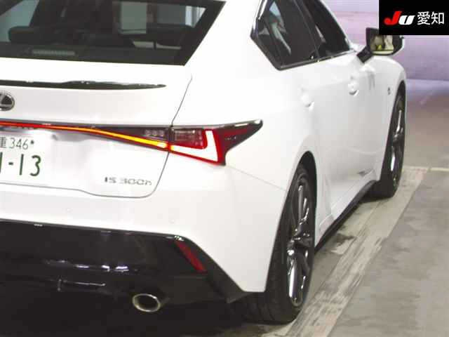 LEXUS IS 2023