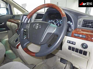 TOYOTA ALPHARD 2010