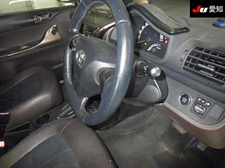 TOYOTA IQ 2010