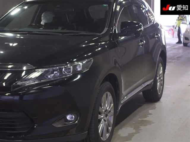 TOYOTA HARRIER 2017