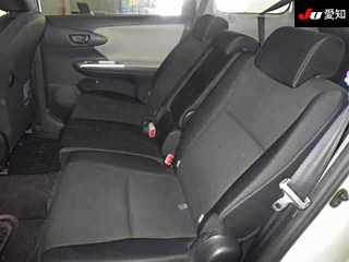 TOYOTA WISH 2009