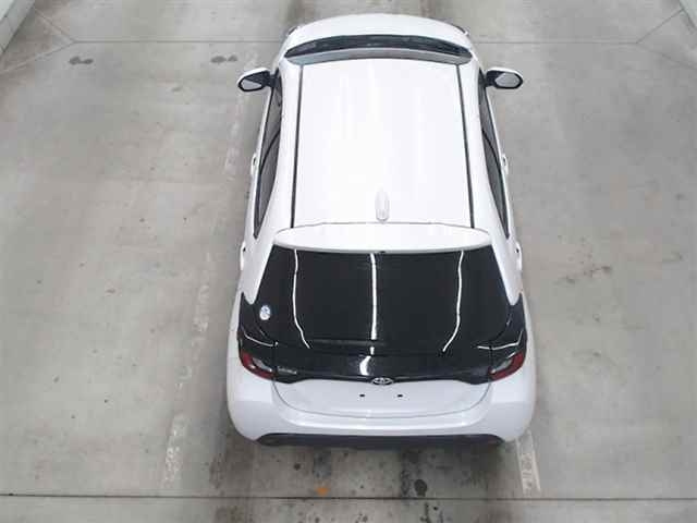 TOYOTA YARIS 2023