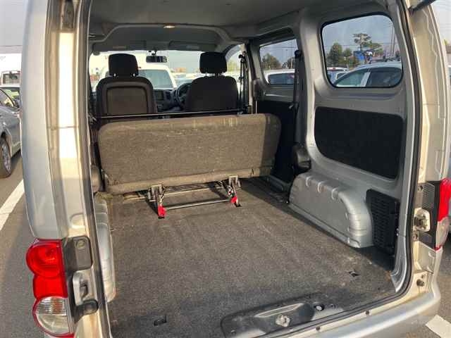 NISSAN NV200 2019