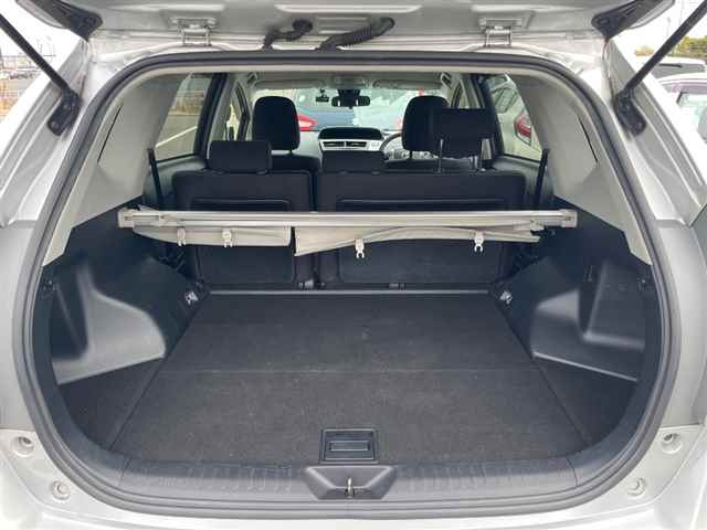TOYOTA PRIUS ALPHA 2018