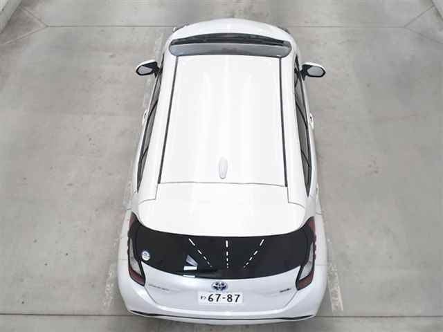 TOYOTA AQUA 2024