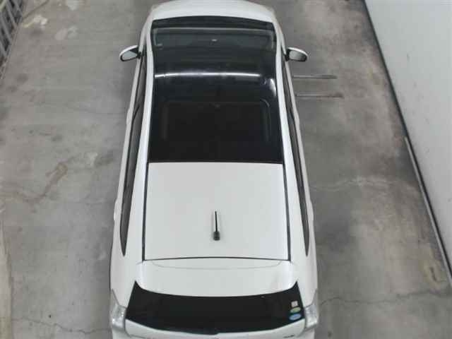 TOYOTA PRIUS ALPHA 2012