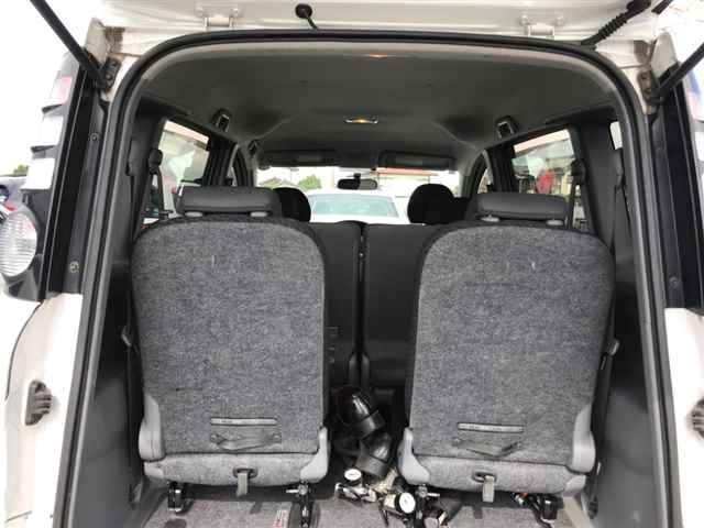 TOYOTA SIENTA 2010