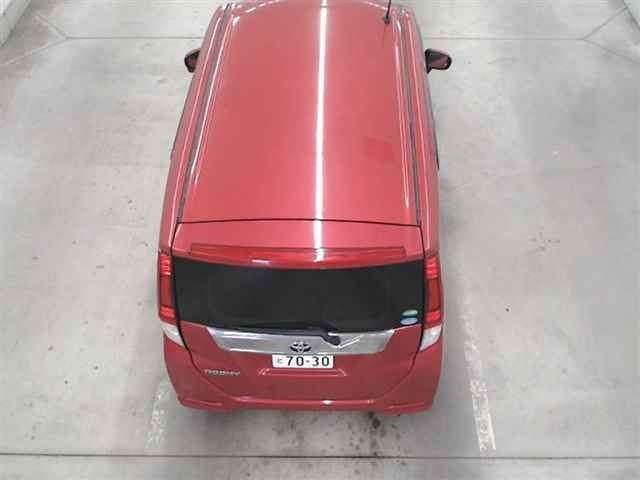 TOYOTA ROOMY 2018