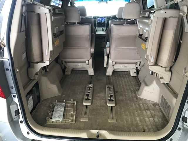 TOYOTA ALPHARD 2012