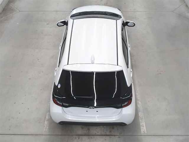 TOYOTA YARIS 2024