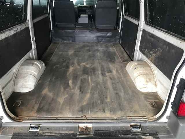 NISSAN VANETTE VAN 2012