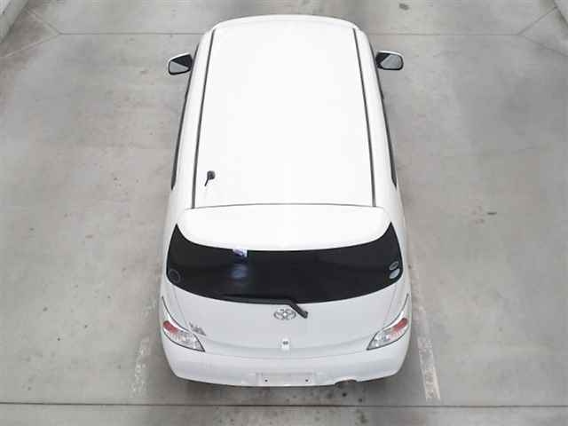 TOYOTA BB 2011