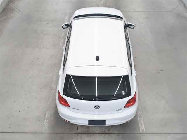VOLKSWAGEN POLO 2015