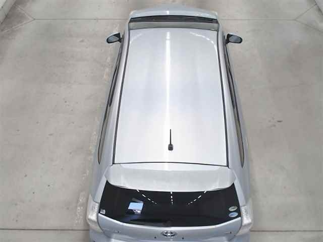 TOYOTA PRIUS ALPHA 2013