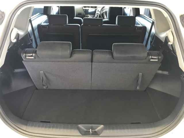 TOYOTA PRIUS ALPHA 2015