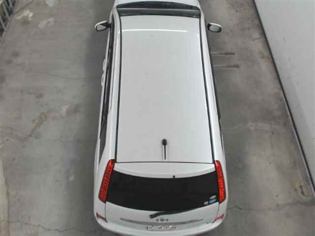TOYOTA ISIS 2010