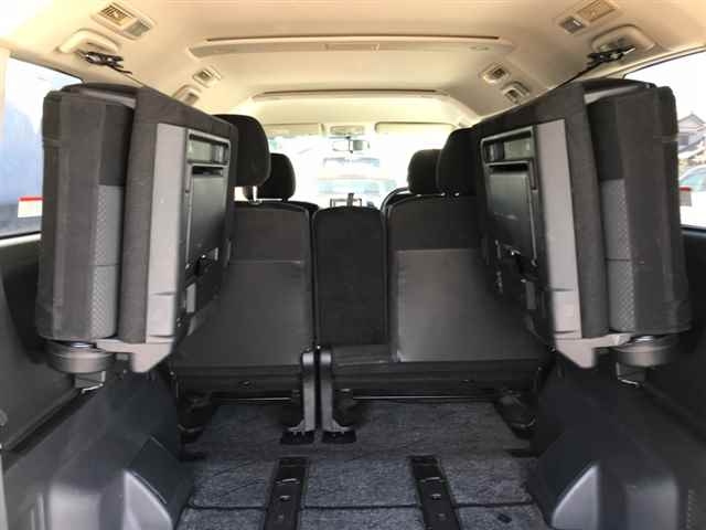 MITSUBISHI DELICA D5 2012