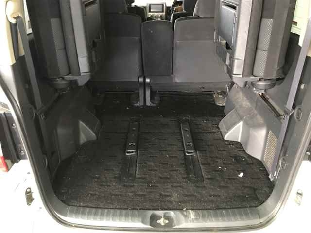 MITSUBISHI DELICA D5 2008