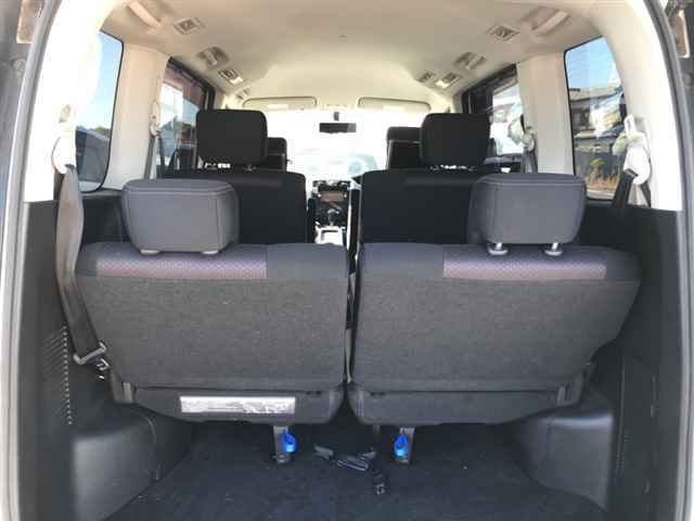 NISSAN SERENA 2011