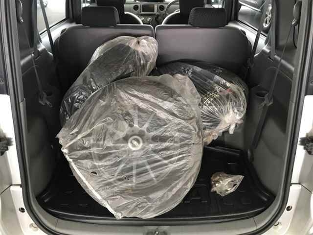 TOYOTA SIENTA 2010