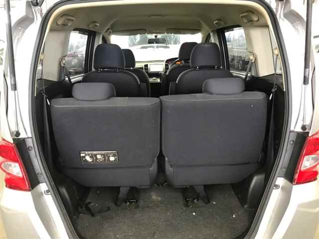 HONDA FREED 2010