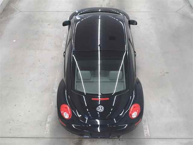 VOLKSWAGEN NEW BEETLE 2008