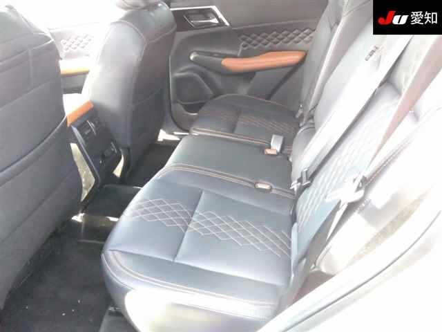 MITSUBISHI OUTLANDER PHEV 2021