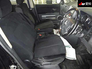 MITSUBISHI DELICA D5 2011