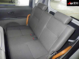 DAIHATSU TANTO 2011