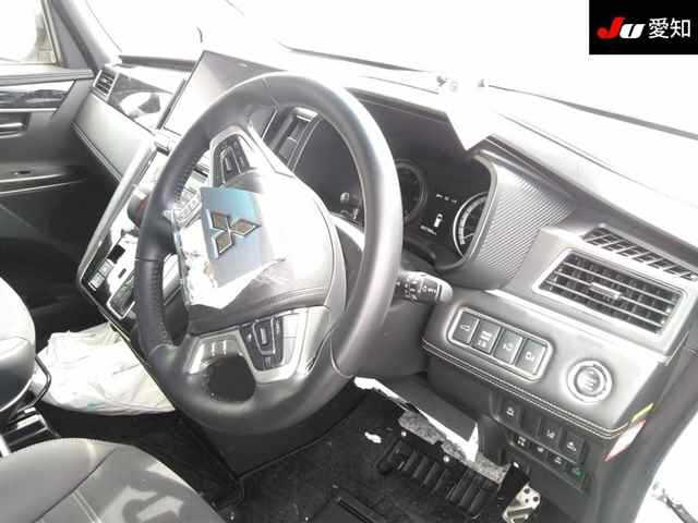 MITSUBISHI DELICA D5 2024