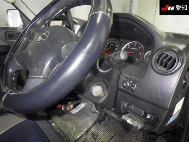 NISSAN CARAVAN VAN 2009