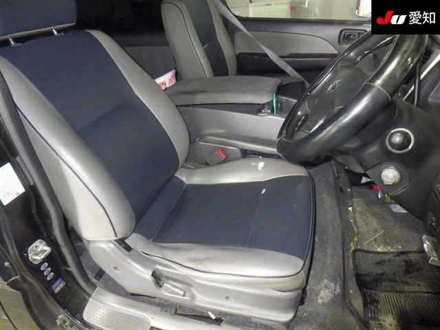 NISSAN CARAVAN VAN 2009