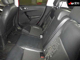 PEUGEOT 208 2014